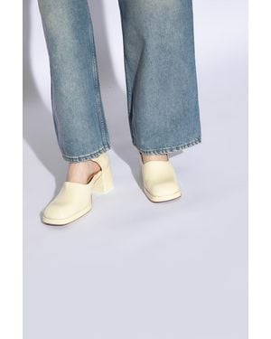 Miista ‘Yara’ Pumps - Natural
