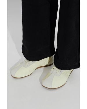 Ami Paris Sports Shoes With Logo - Black