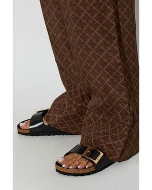Birkenstock 'Arizona Droplet Buckle' Slides - Brown