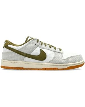 Nike "Dunk Low Retro" Sports Shoes - White