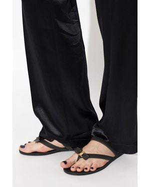 Ferragamo Rubber Flip-Flops "Jealsa" - Black