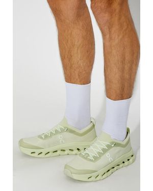 On Shoes X Zendaya - Green