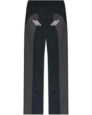 Umbro Ortalion Trousers With Embroidered Logo - Black