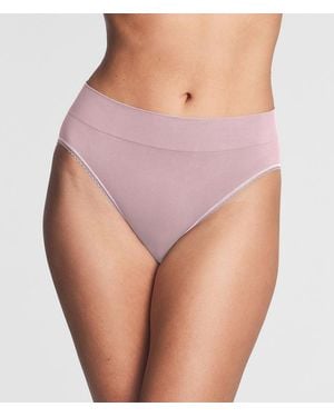 Wacoal Feeling Flexible Hi Cut: Pale - Purple