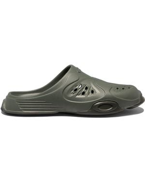 OAKLEY FACTORY TEAM BY BRAIN DEAD "Paguro" Slippers - Green