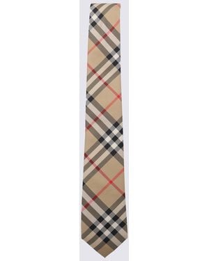 Burberry Ties Light And Natural