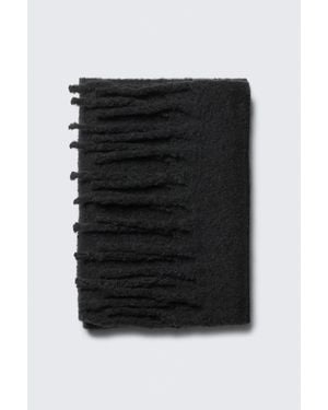 Monki Chunky Fringed Scarf - Black