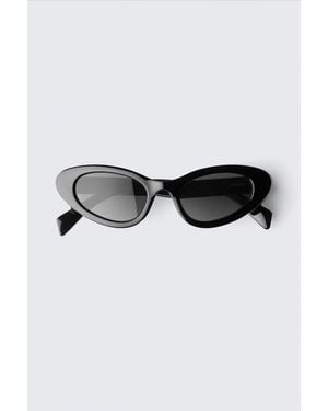 Monki Winged Cat-Eye Sunglasses - White