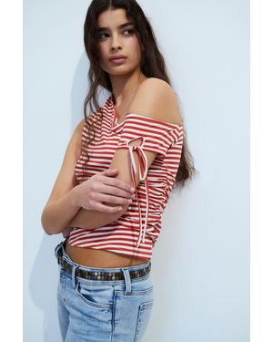 Monki Slim Ruched Off-Shoulder Top - Red