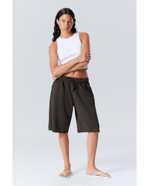 Weekday Knielange Oversized-Frotteeshorts - Weiß