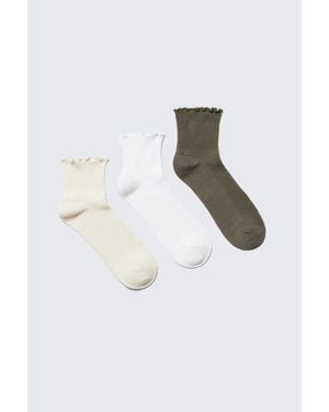 Monki 3-Pack Frill Edge Ankle Socks - Green