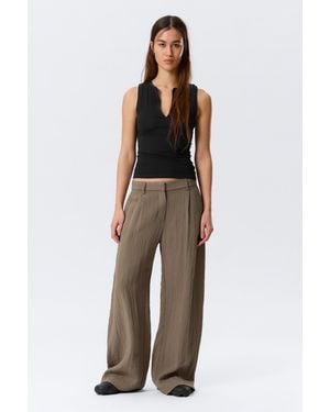 Weekday Low Rise Wide Leg Crinkled Trousers - Natural