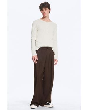 Weekday Nate Regular Waist Baggy Straight Trousers - White