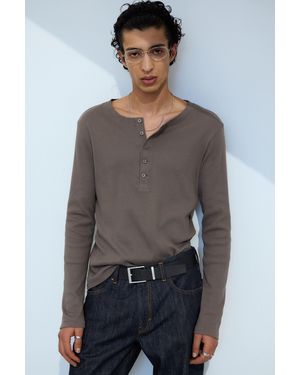 Weekday Long-Sleeved Henley T-Shirt - Grey