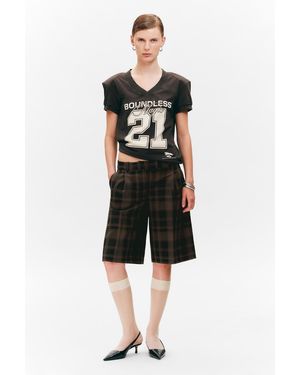 Monki Graphic V-Neck T-Shirt - Black