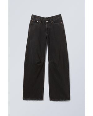 Weekday Oblique Low Waist Loose Barrel Jeans - Black