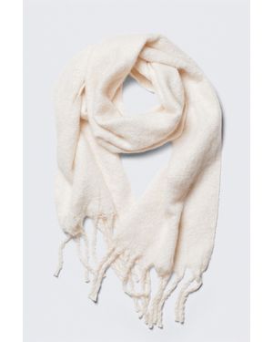Monki Chunky Fringed Scarf - White