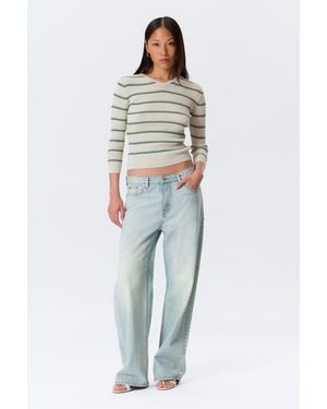 Monki Schmal Geschnittener Strickpulli Mit V-Ausschnitt - Blau