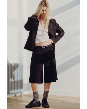 Weekday Low Rise Loose Pleated Suiting Shorts - White