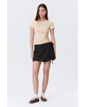 Monki Slim Short-Sleeved Open-Back Top - Black