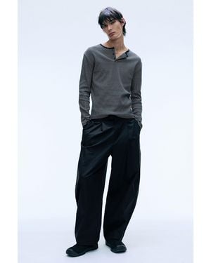 Weekday Felix Barrel Chino Trousers - Blue