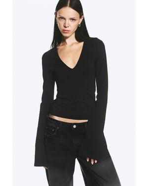 Weekday Schmal Geschnittenes Longsleeve Mit V-Ausschnitt - Schwarz