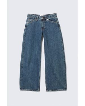 Monki High Waisted Curved-Yoke Barrel Jeans - Blue