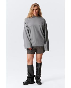 Weekday Oversized-T-Shirt mit langen Ärmeln - Mehrfarbig