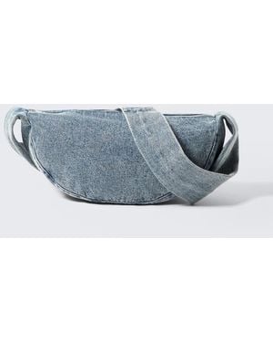 Weekday Kleine Crossbody Bag Aus Denim - Blau