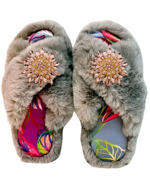 Yomisma Eco Faux Fur Slippers – Tropical Insole + Brooch - Grey