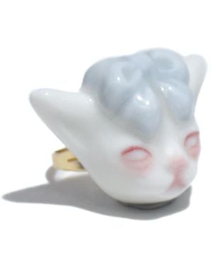 H2 Studio Angry Puss Porcelain Light Bow Tie Cat 14K Plated Brass Ring - White