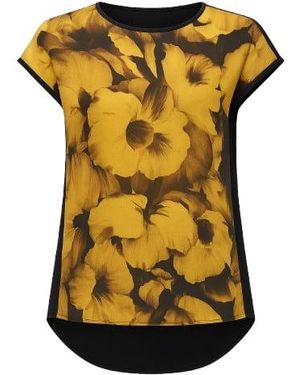Conquista Sleeveless Print Top With Rounded Neckline - Yellow
