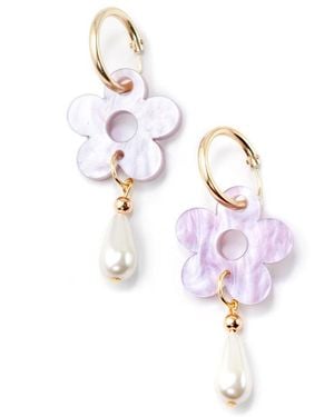By Chavelli Daisy Pearl Drop Earrings - Metallic