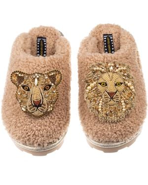 Laines London Teddy Towelling Closed Toe Slippers With Artisan Lion & Lioness Brooches - Natural