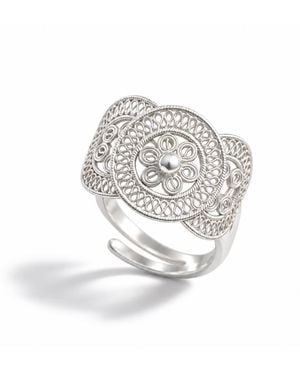 Yieon Tymbal A Fine Filigree Ring - White