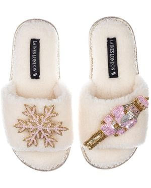 Laines London Teddy Towelling Slipper Sliders With Christmas Nutcracker & Snowflake - White