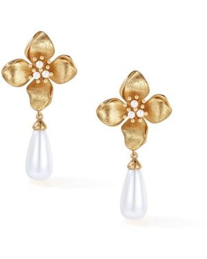 Retro Chic Blossom Shell Pearl Earrings - Metallic