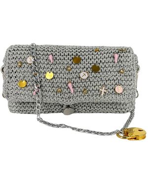 Hilo De Mar Small Handknitted Handbag With Charms - Metallic