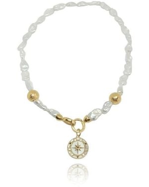 LINYA JEWELLERY North Star Medallion Pearl Necklace - Metallic