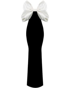Nur Karaata Buckingham Gown - Black