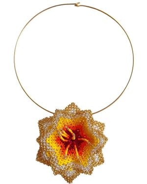 Iliana Arrazola Pasiflora Flower Choker - White