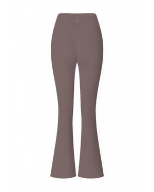 GOD SAVES QUEENS Second Skin Studio High-Waisted Bootcut Legging Mushroom - Brown