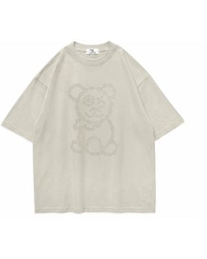 X Ilona Blue Neutrals Graffiti Baby Bear Organic Cotton Chain Link Embroidery Tee - White