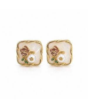 Nuvv Collection Floral Pearl Square Stud Earrings - Metallic