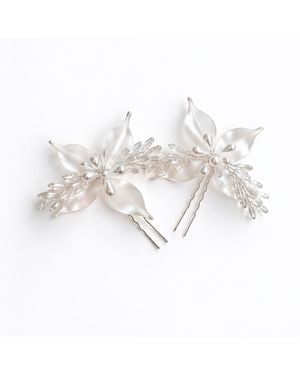 Nuvv Collection Pearlescent Floral Bridal Hair Pins Set Of Two - White