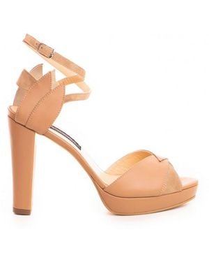 The 5Th Element Neutrals Flowers Nude Leather Platform Sandals - Pink