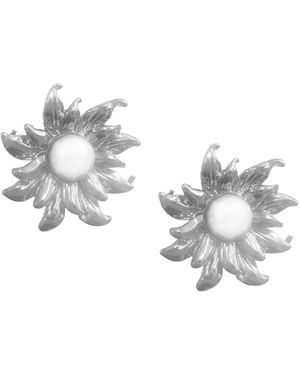 Maison De Gala Pearl-Center Sunburst Flower Stud Earrings - Metallic