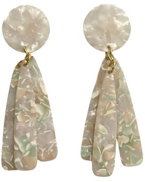 CLOSET REHAB Petal Drop Earrings - Natural