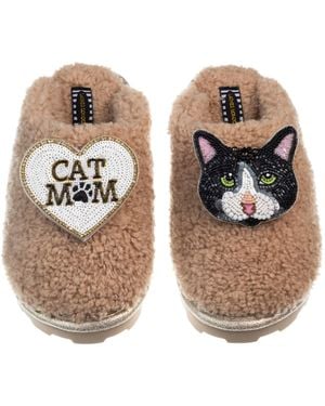 Laines London Neutrals Teddy Closed Toe Slippers With Oreo Cat & Cat Mum Mom Brooches - Natural
