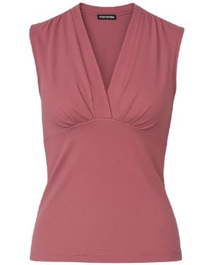 Conquista Dusty Rose Sleeveless V-Neck Fitted Top – Soft Viscose-Blend Fabric - Pink